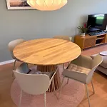 2-bedroom With Pool, Walk To & Town شقة إيريسييرا