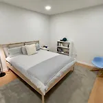 شقة 2-bedroom With Pool, Walk To & Town إيريسييرا